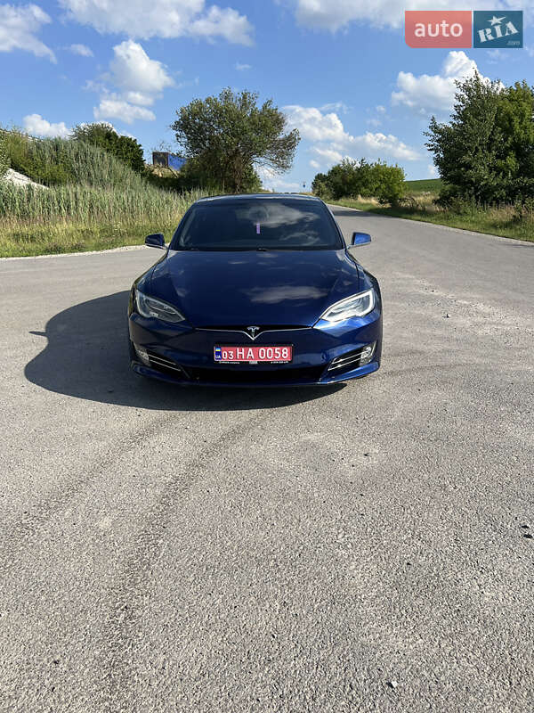 Лифтбек Tesla Model S 2016 в Тернополе