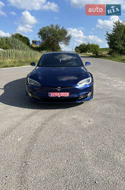 Лифтбек Tesla Model S 2016 в 