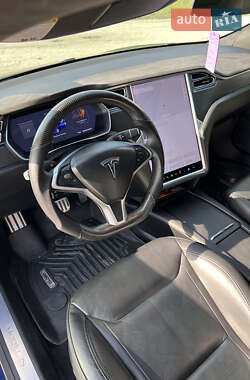 Лифтбек Tesla Model S 2016 в 