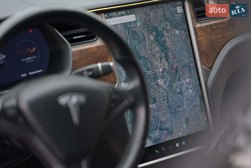 Лифтбек Tesla Model S 2018 в Черновцах фото 16 Лифтбек Tesla Model S 2018 в Черновцах