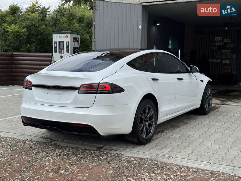 Лифтбек Tesla Model S 2024 в Рогатине