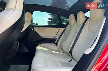 Ліфтбек Tesla Model S 2016 в 
