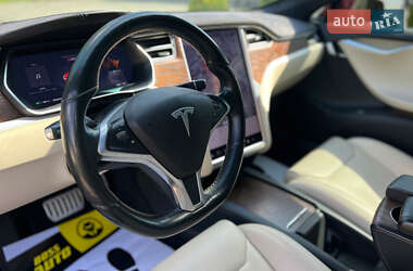 Ліфтбек Tesla Model S 2016 в 
