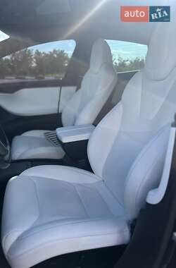 Лифтбек Tesla Model S 2018 в 