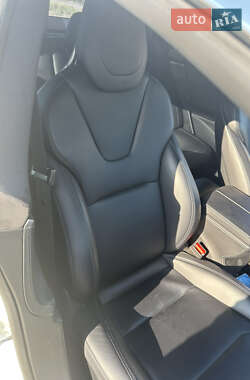 Лифтбек Tesla Model S 2018 в 
