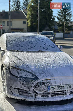 Лифтбек Tesla Model S 2015 в 