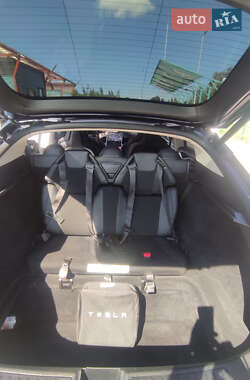 Лифтбек Tesla Model S 2013 в 