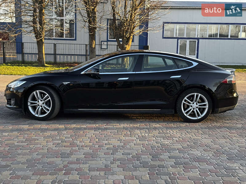 Ліфтбек Tesla Model S 2014 в Сарнах фото 14 Ліфтбек Tesla Model S 2014 в Сарнах