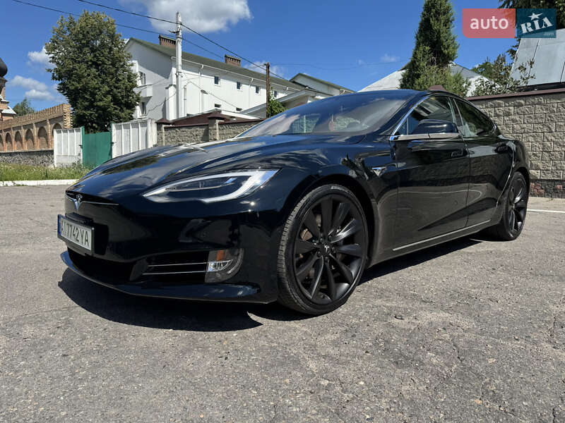 Tesla Model S 2017