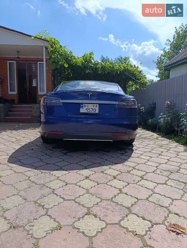 Ліфтбек Tesla Model S 2015 в Конотопі фото 11 Ліфтбек Tesla Model S 2015 в Конотопі