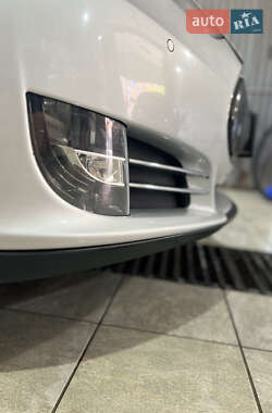 Лифтбек Tesla Model S 2013 в 