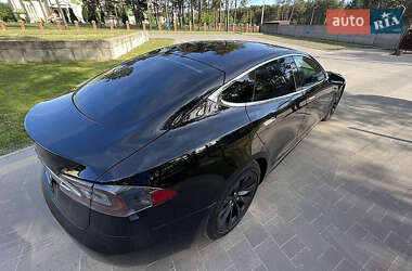 Ліфтбек Tesla Model S 2017 в 