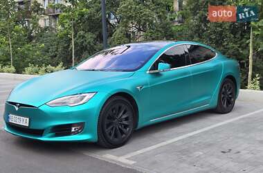 Лифтбек Tesla Model S 2018 в 