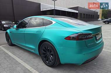 Лифтбек Tesla Model S 2018 в 