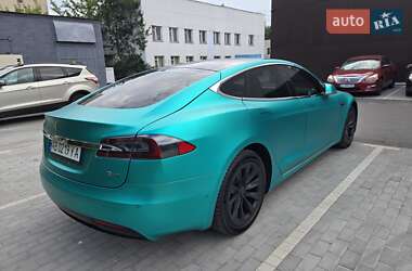 Лифтбек Tesla Model S 2018 в 