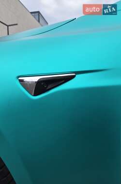 Лифтбек Tesla Model S 2018 в 