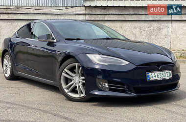 Лифтбек Tesla Model S 2015 в Киеве