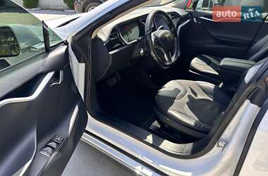 Лифтбек Tesla Model S 2014 в 