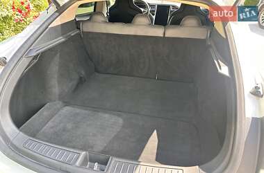 Лифтбек Tesla Model S 2014 в 