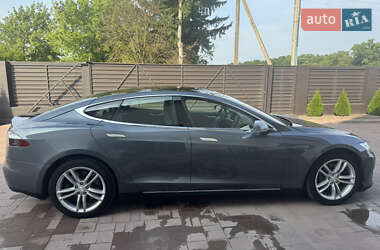 Лифтбек Tesla Model S 2013 в 