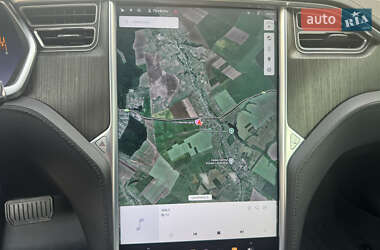 Лифтбек Tesla Model S 2013 в 