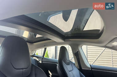Лифтбек Tesla Model S 2013 в 