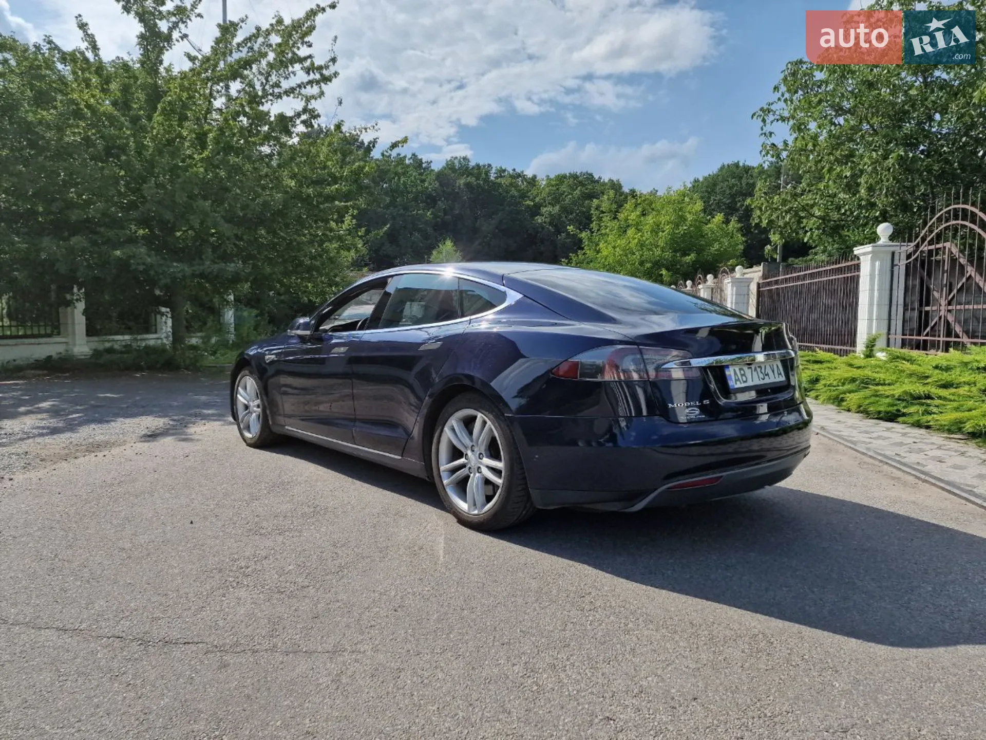 2015 Tesla Model S - мініатюра 3