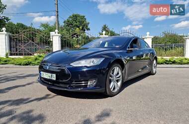 Ліфтбек Tesla Model S 2015 в Вінниці