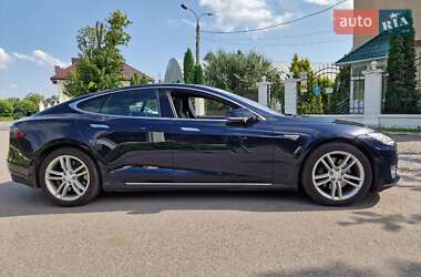 Ліфтбек Tesla Model S 2015 в Вінниці