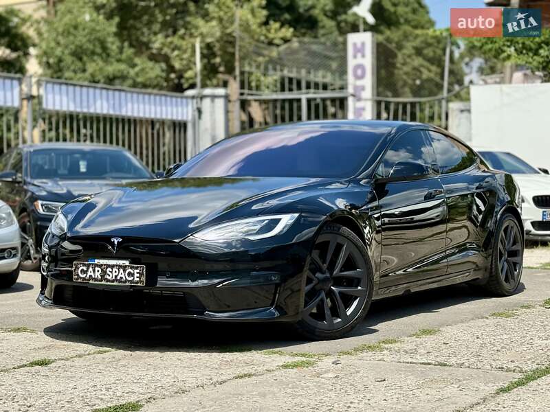 Tesla Model S 2021