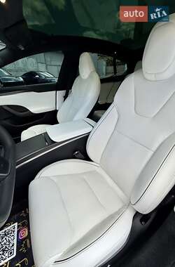 Лифтбек Tesla Model S 2021 в 