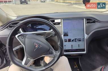 Ліфтбек Tesla Model S 2013 в 