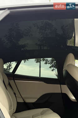 Лифтбек Tesla Model S 2021 в 