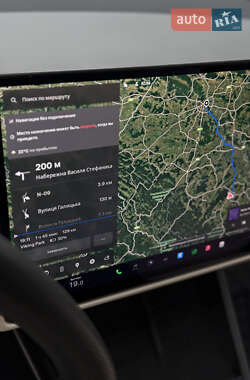 Лифтбек Tesla Model S 2021 в 