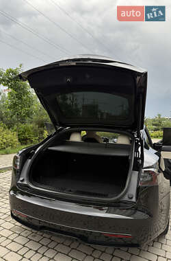 Лифтбек Tesla Model S 2021 в 