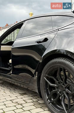 Лифтбек Tesla Model S 2021 в 