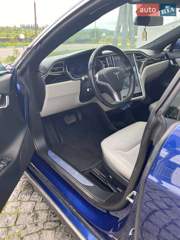 Лифтбек Tesla Model S 2015 в Хмельницком фото 25 Лифтбек Tesla Model S 2015 в Хмельницком