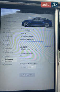 Лифтбек Tesla Model S 2015 в 