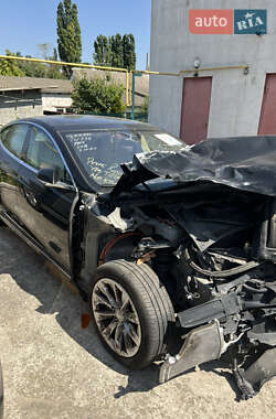 Лифтбек Tesla Model S 2016 в 