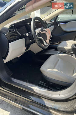 Лифтбек Tesla Model S 2016 в 
