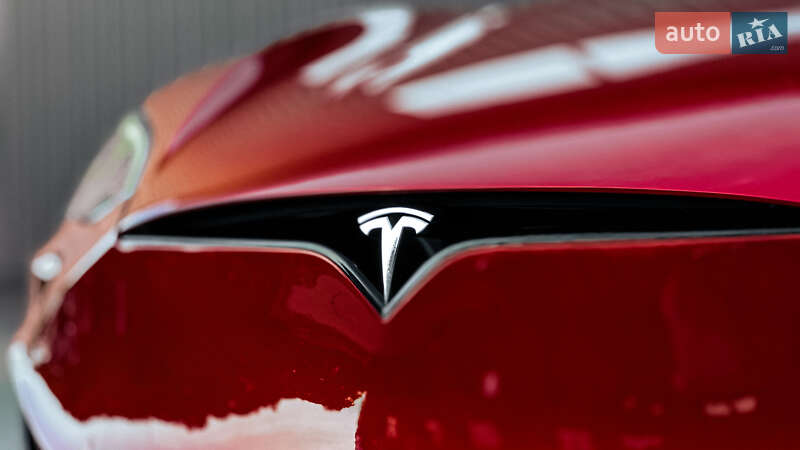 Лифтбек Tesla Model S 2020 в Ровно