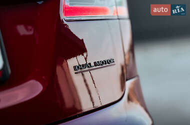 Лифтбек Tesla Model S 2020 в 