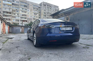 Лифтбек Tesla Model S 2016 в 