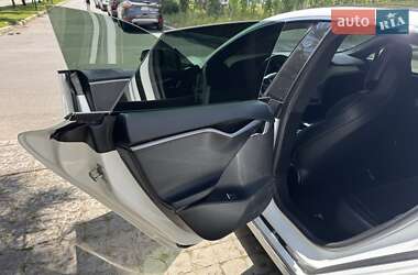 Ліфтбек Tesla Model S 2020 в 