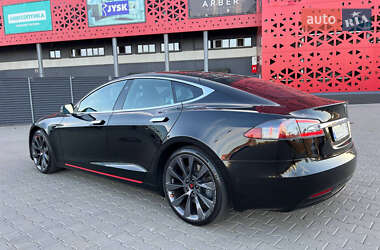 Лифтбек Tesla Model S 2020 в 