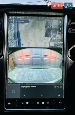 Лифтбек Tesla Model S 2013 в 