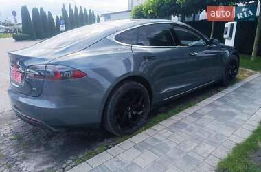 Лифтбек Tesla Model S 2014 в 