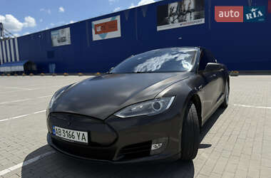 Лифтбек Tesla Model S 2014 в 