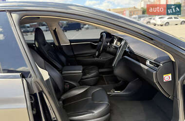 Лифтбек Tesla Model S 2014 в 