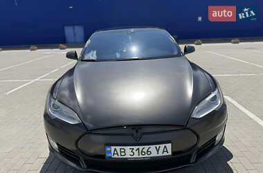 Лифтбек Tesla Model S 2014 в 